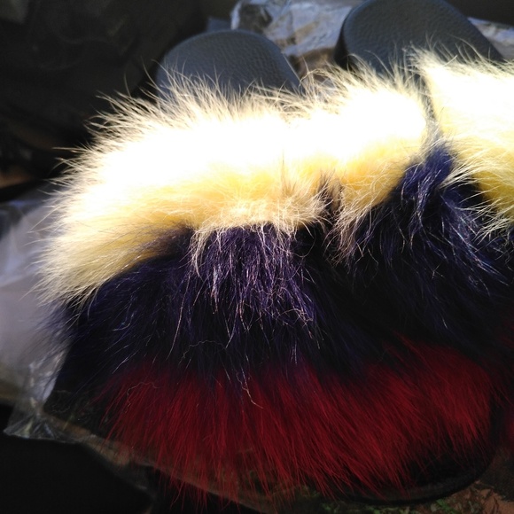 Fluffy Fur Slides Sz 8/8.5 - Picture 2 of 2